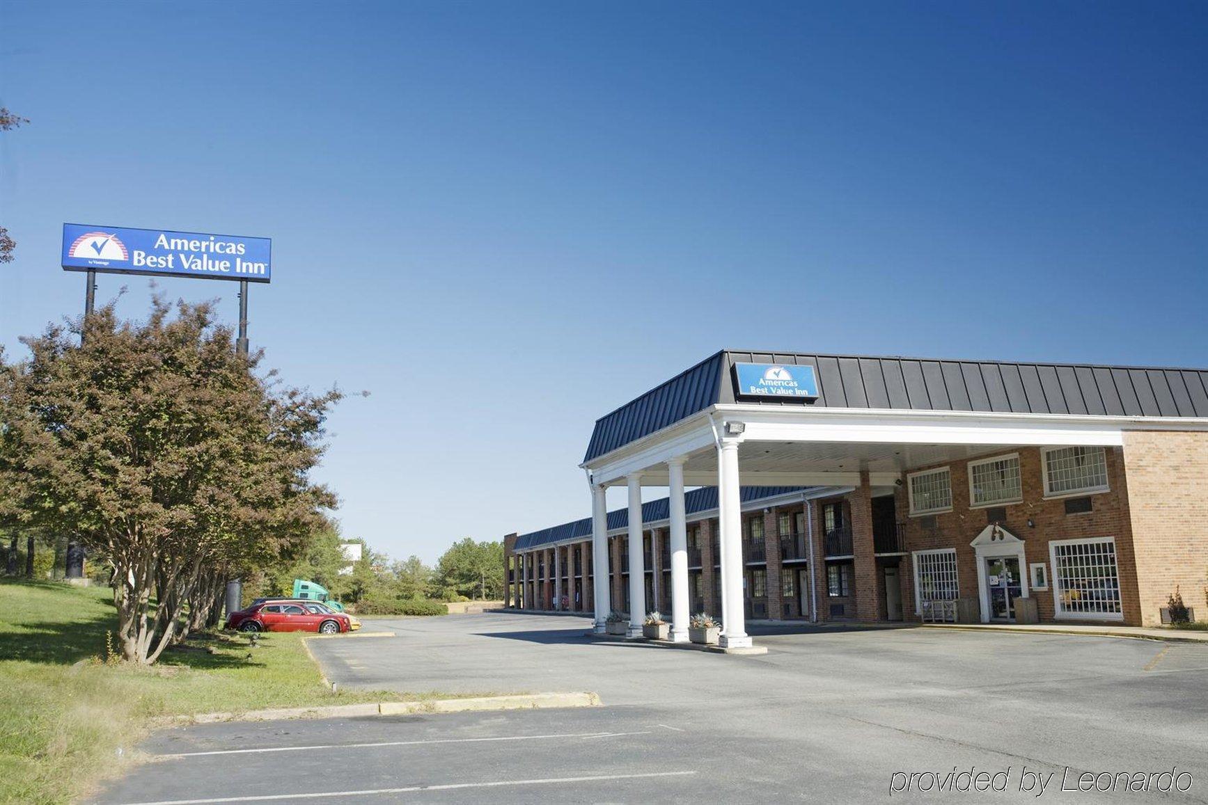Motel Americas Value Richmond South