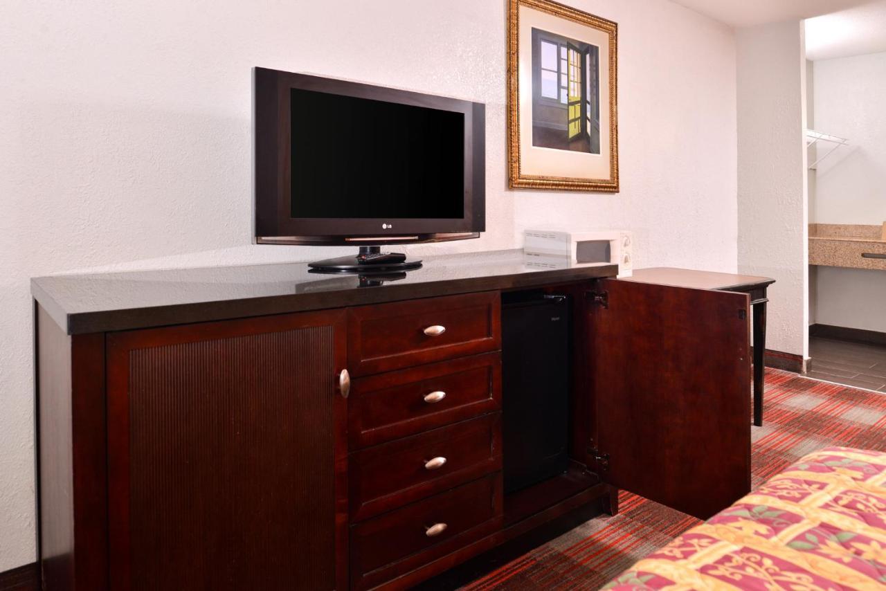 Motel Americas Value Richmond South 2*